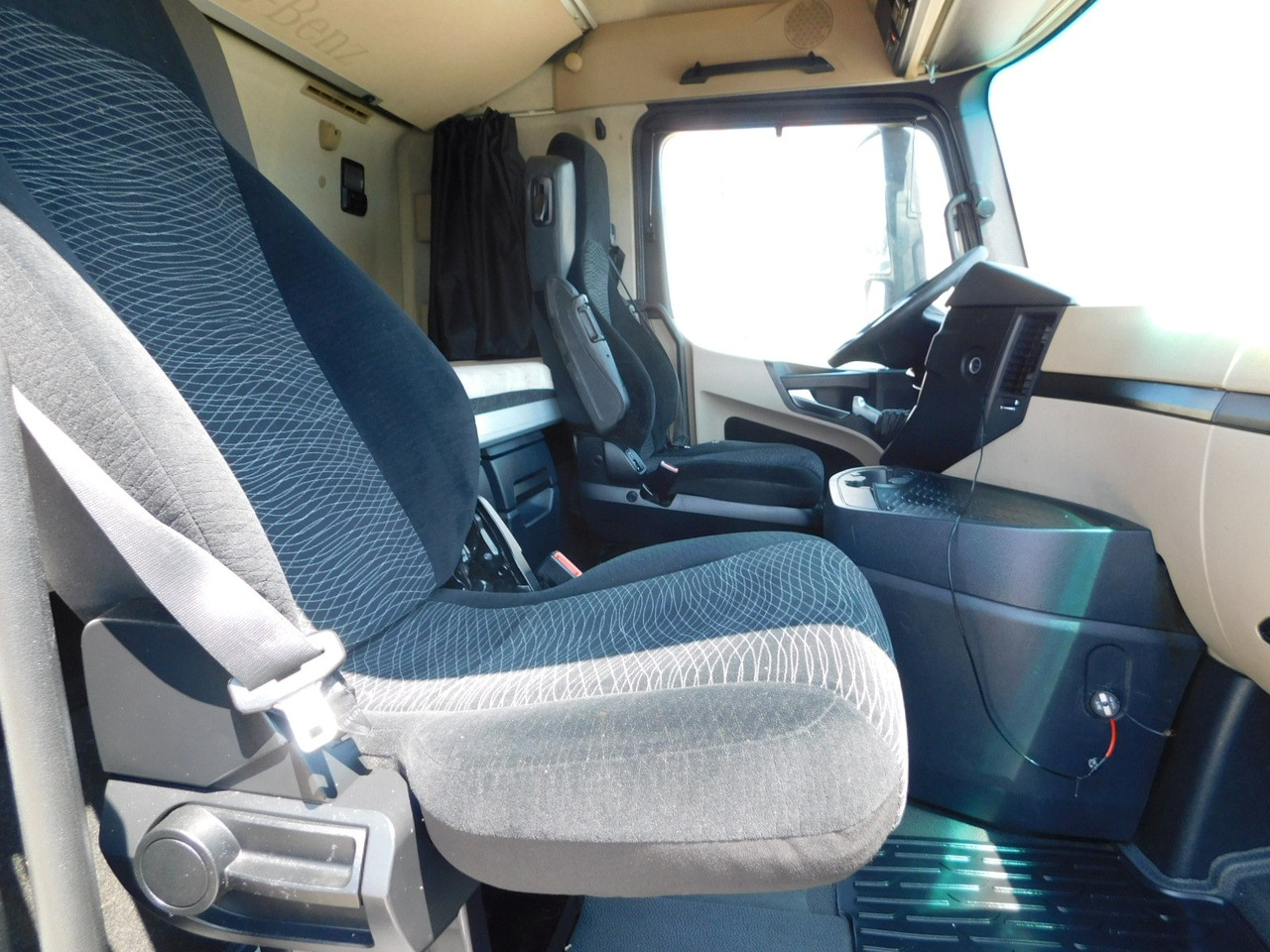 Mercedes Actros - Tahač: obrázek 5 Mercedes Actros - Tahač: obrázek 5