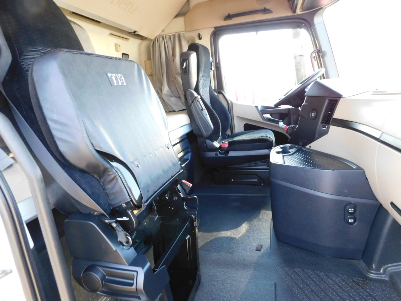 Mercedes Actros - Tahač: obrázek 5 Mercedes Actros - Tahač: obrázek 5