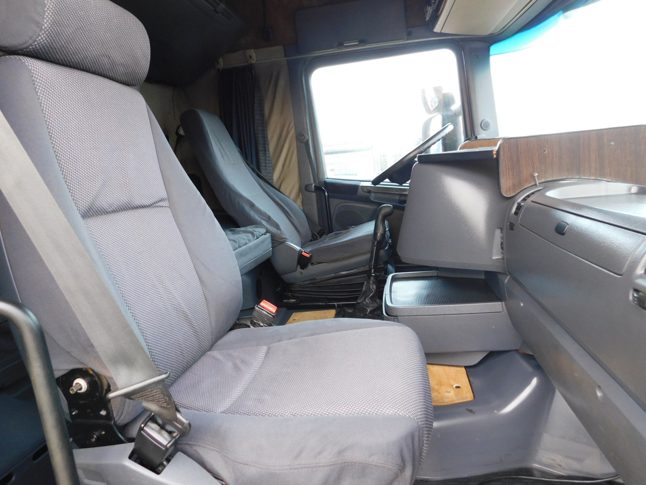 Scania R420 - Tahač: obrázek 5 Scania R420 - Tahač: obrázek 5