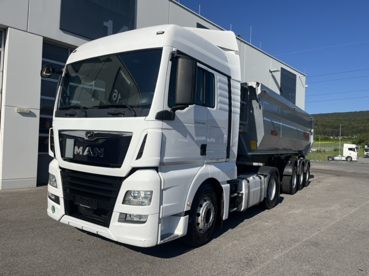 MAN TGX 18.460 4x2 BLS mit Kipphydraulik Euro6 Klima - Tahač: obrázek 1 MAN TGX 18.460 4x2 BLS mit Kipphydraulik Euro6 Klima - Tahač: obrázek 1