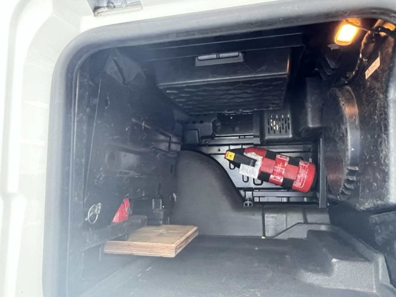 MAN TGX 18.510 4x2 BL SA Euro6 Retarder Klima ZV - Tahač: obrázek 3 MAN TGX 18.510 4x2 BL SA Euro6 Retarder Klima ZV - Tahač: obrázek 3