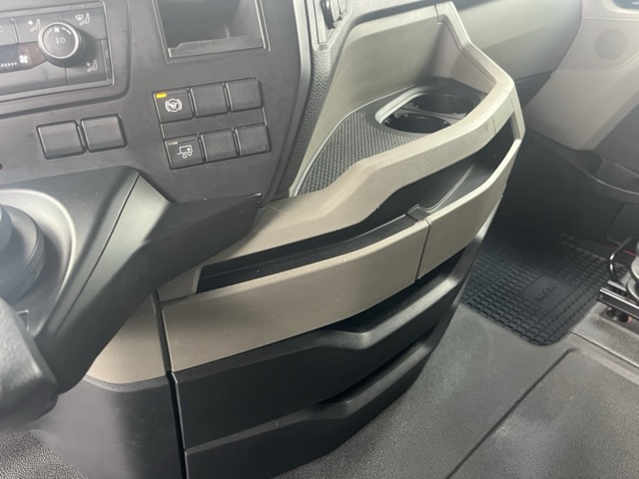 MAN TGX 18.510 4x2 LL SA Euro6 Retarder Klima ZV - Tahač: obrázek 3 MAN TGX 18.510 4x2 LL SA Euro6 Retarder Klima ZV - Tahač: obrázek 3