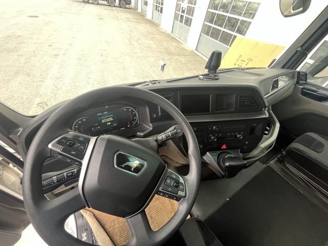 MAN TGX 18.510 4x2 LLS-U Euro6 Intarder Klima ZV - Tahač: obrázek 2 MAN TGX 18.510 4x2 LLS-U Euro6 Intarder Klima ZV - Tahač: obrázek 2