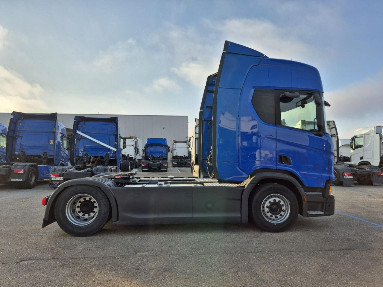 Scania R 450 - Tahač: obrázek 2 Scania R 450 - Tahač: obrázek 2