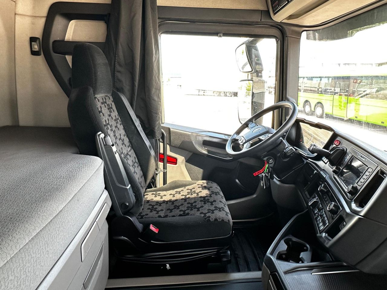 Scania R 450 - Tahač: obrázek 5 Scania R 450 - Tahač: obrázek 5