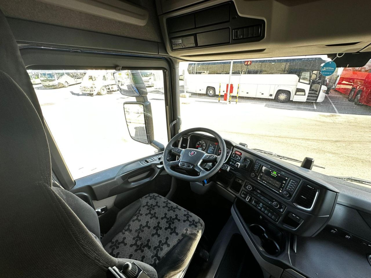Scania R450 - Tahač: obrázek 5 Scania R450 - Tahač: obrázek 5