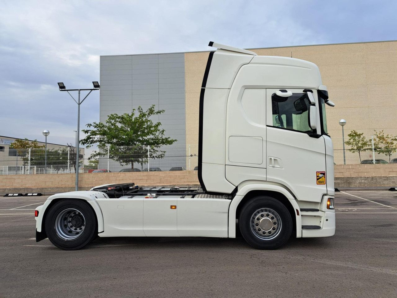 Scania UVES01240224 - Tahač: obrázek 2 Scania UVES01240224 - Tahač: obrázek 2