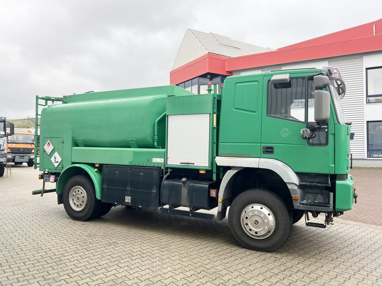 Cisternové vozidlo 190EH30 4x4 190EH30 4x4: obrázek 8