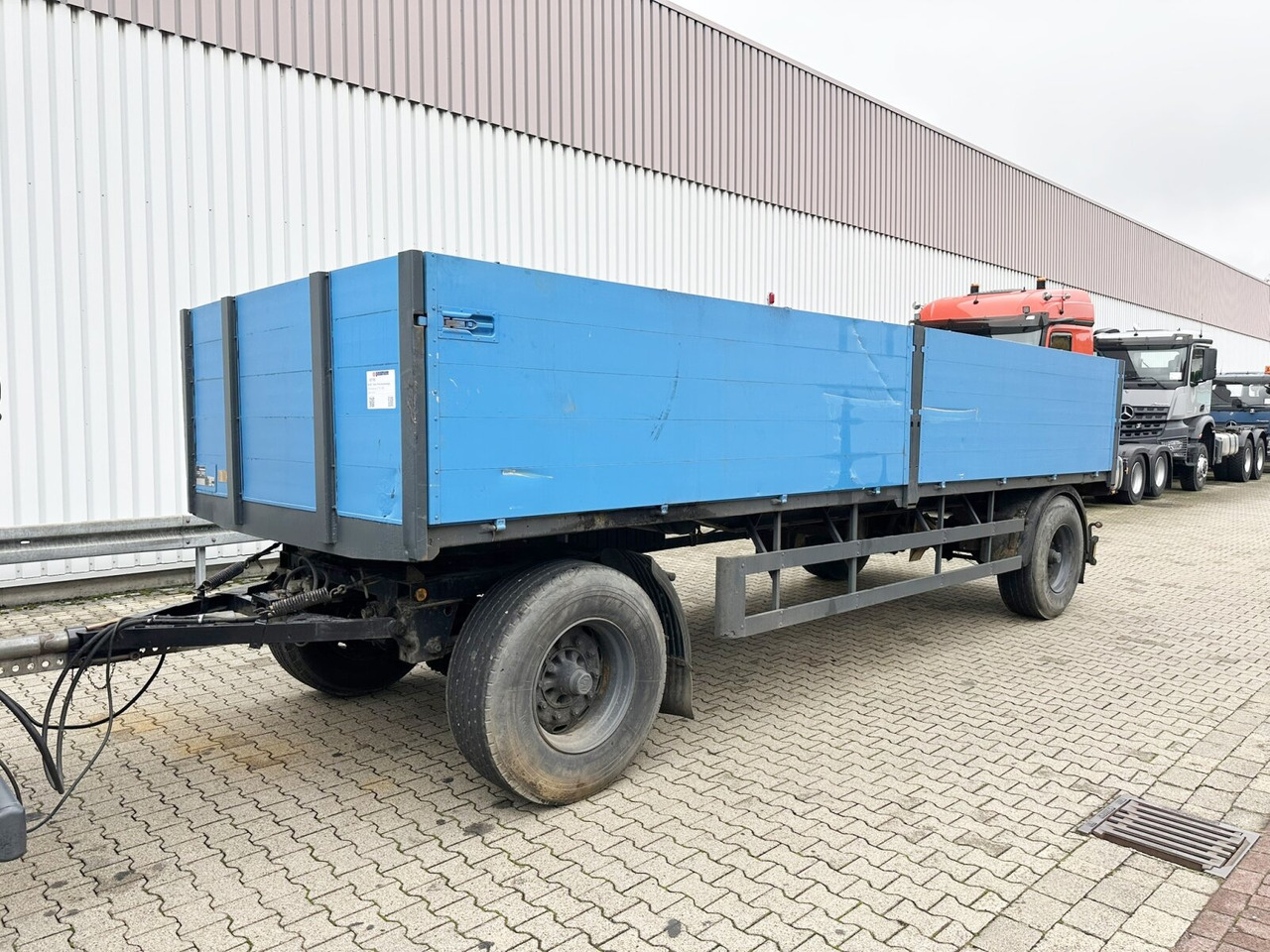 2-Achs Pritschenanhänger 2-Achs Pritschenanhänger - Přívěs plato/ Valník: obrázek 1 2-Achs Pritschenanhänger 2-Achs Pritschenanhänger - Přívěs plato/ Valník: obrázek 1