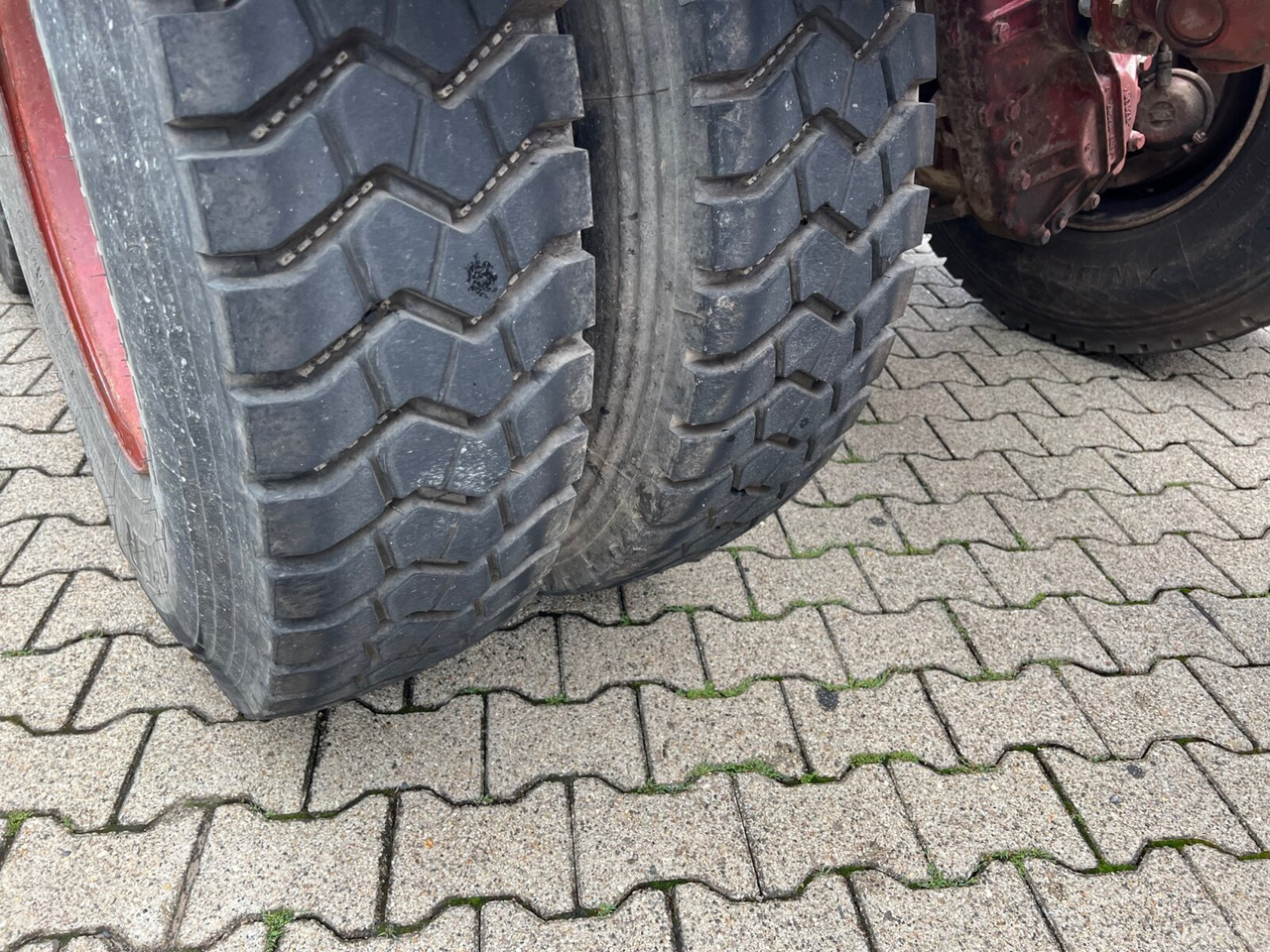Podvozek s kabinou 260-34 AHW 6x6 260-34 AHW 6x6, V8, Manual, Full Steel: obrázek 7