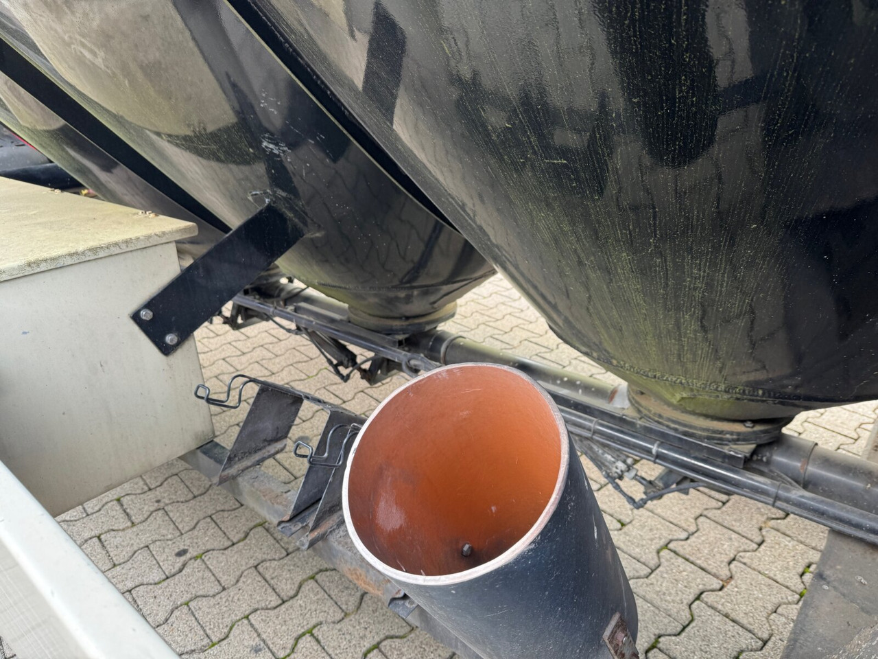 97WSL 33-24 Siloauflieger Welgro 97WSL 33-24 Siloauflieger, Lenkachse, 8 Kammern, ca. 51m³ - Silo cisterna: obrázek 2 97WSL 33-24 Siloauflieger Welgro 97WSL 33-24 Siloauflieger, Lenkachse, 8 Kammern, ca. 51m³ - Silo cisterna: obrázek 2