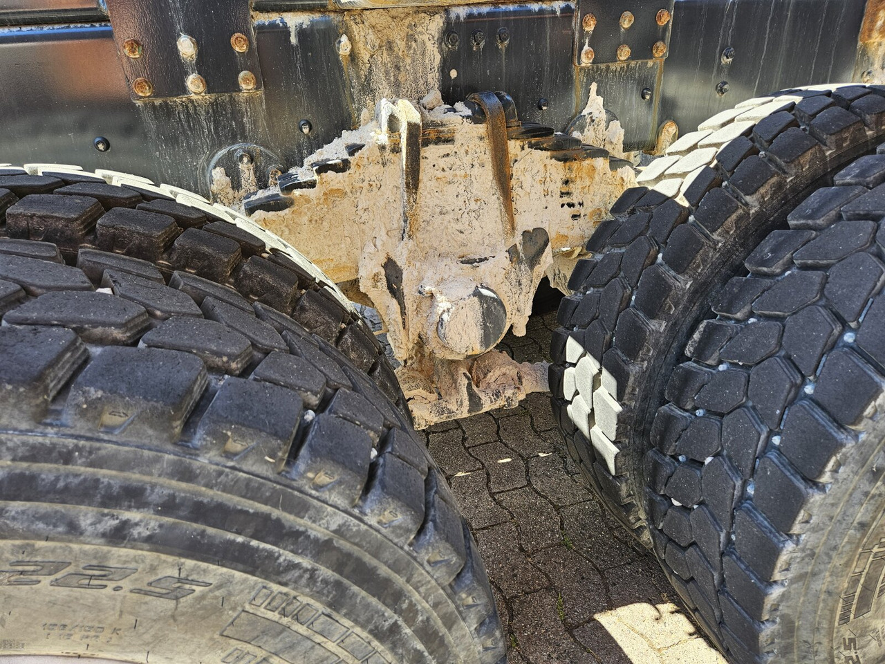 ASTRA HD9 86.50-90 8x6 ASTRA HD9 86.50-90 8x6, Unfallschaden, Cursor 13 - Podvozek s kabinou: obrázek 4 ASTRA HD9 86.50-90 8x6 ASTRA HD9 86.50-90 8x6, Unfallschaden, Cursor 13 - Podvozek s kabinou: obrázek 4