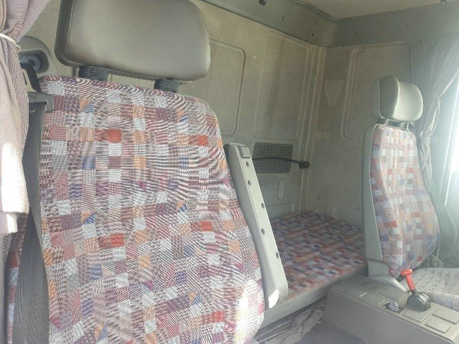 Skříňový nákladní auto Euro Cargo ML 75E14 4x2 Euro Cargo ML 75E14 4x2 Getränkekoffer, 6-Zylinder-Motor: obrázek 12