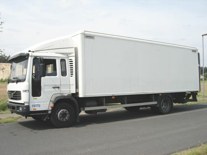 FL 6-12 4x2 FL 6-12 4x2, 4x vorhanden! - Skříňový nákladní auto: obrázek 2 FL 6-12 4x2 FL 6-12 4x2, 4x vorhanden! - Skříňový nákladní auto: obrázek 2