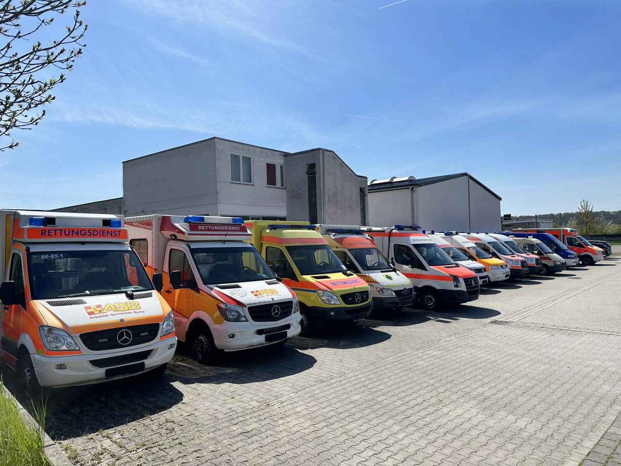 Ford Transit 2.2 TDCI 4x2 Transit 2.2 TDCI 4x2, Krankentransporter - Pohotovostní vůz: obrázek 4 Ford Transit 2.2 TDCI 4x2 Transit 2.2 TDCI 4x2, Krankentransporter - Pohotovostní vůz: obrázek 4