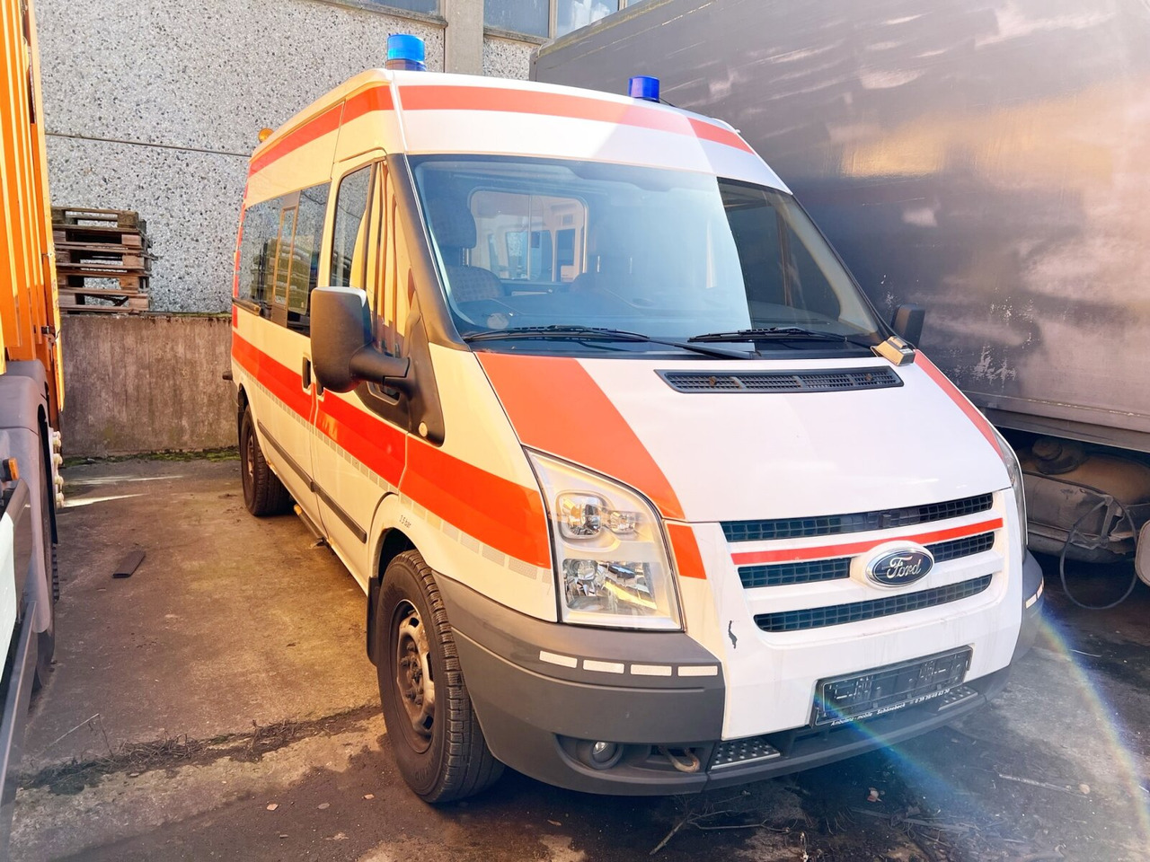 Ford Transit 2.2 TDCI 4x2 Transit 2.2 TDCI 4x2, Krankentransporter - Pohotovostní vůz: obrázek 5 Ford Transit 2.2 TDCI 4x2 Transit 2.2 TDCI 4x2, Krankentransporter - Pohotovostní vůz: obrázek 5