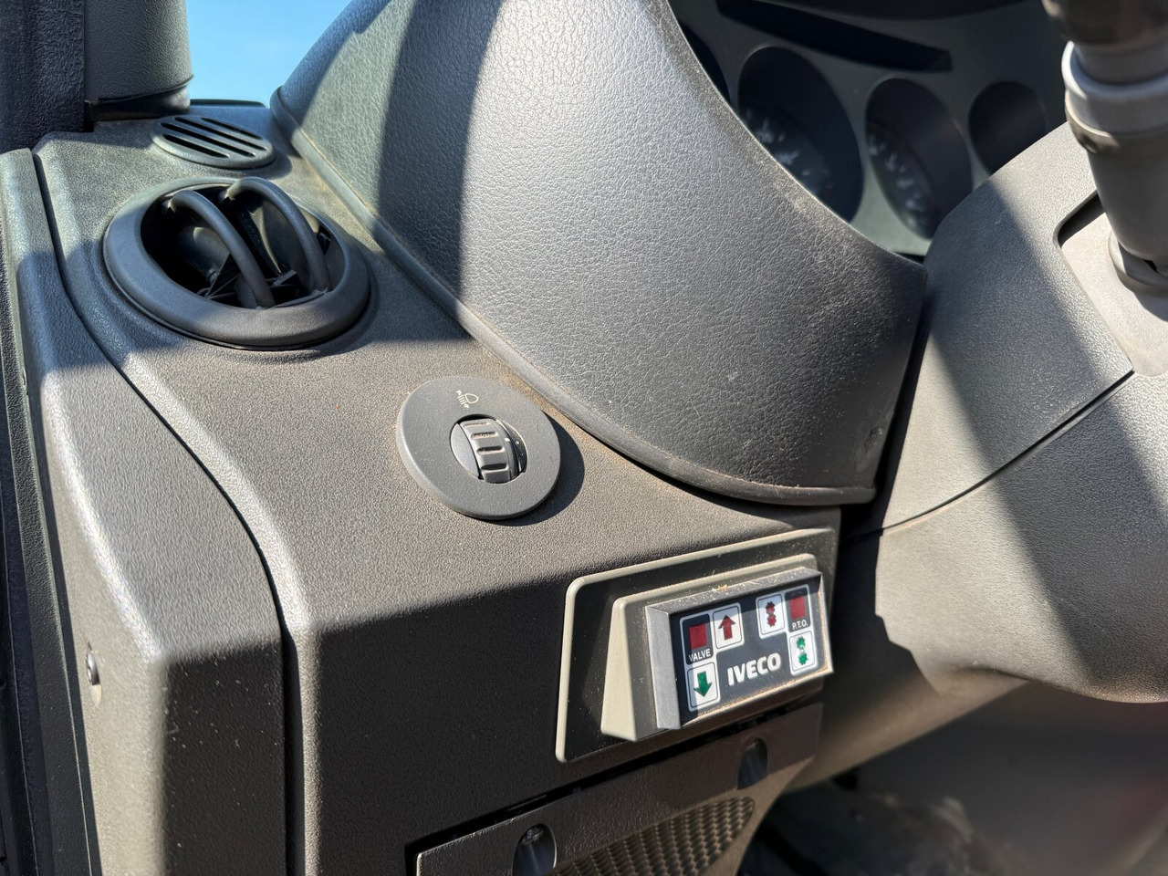 Iveco Daily 65C15D 4x2 Doka Daily 65C15D 4x2 Doka, Grüne Plakette, City-Abroller - Hákový nosič kontejnerů: obrázek 5 Iveco Daily 65C15D 4x2 Doka Daily 65C15D 4x2 Doka, Grüne Plakette, City-Abroller - Hákový nosič kontejnerů: obrázek 5