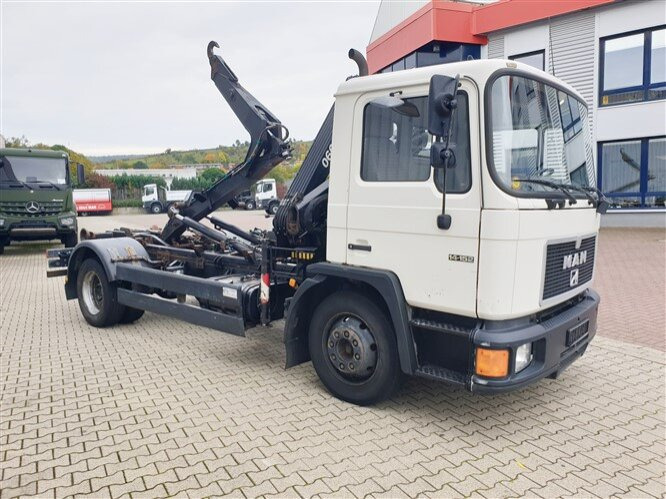 Hákový nosič kontejnerů, Auto s hydraulickou rukou MAN 14.152 F 4x2 BB 14.152 F 4x2 BB mit Kran Hiab 060-2: obrázek 15