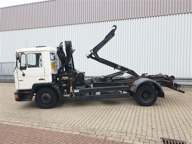 Hákový nosič kontejnerů, Auto s hydraulickou rukou MAN 14.152 F 4x2 BB 14.152 F 4x2 BB mit Kran Hiab 060-2: obrázek 9