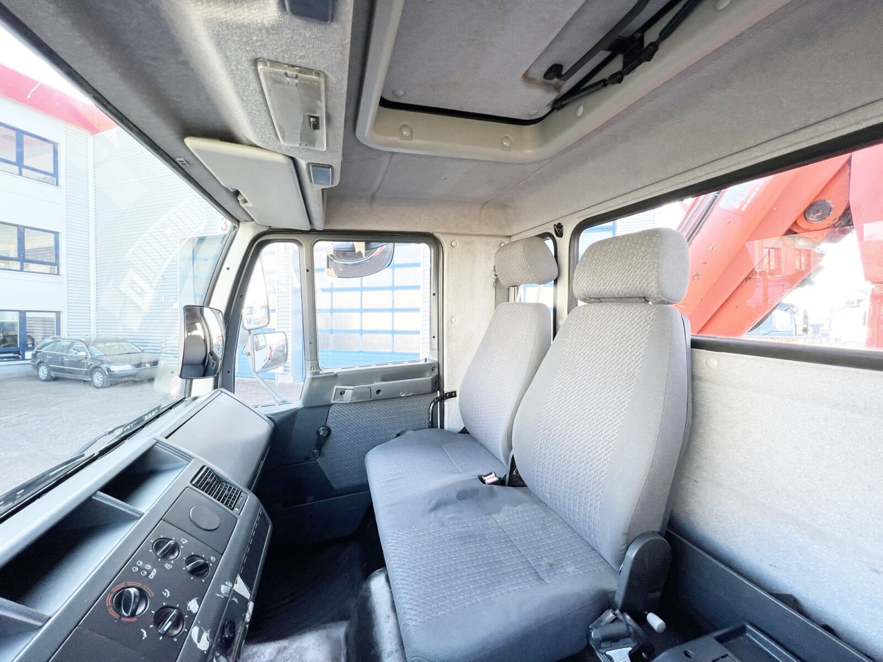 MAN 14.224 LAC 4x4 BB 14.224 LAC 4x4 BB mit Kran Atlas 100.1 - Auto s hydraulickou rukou, Nákladní automobil valníkový/ Plošinový: obrázek 4 MAN 14.224 LAC 4x4 BB 14.224 LAC 4x4 BB mit Kran Atlas 100.1 - Auto s hydraulickou rukou, Nákladní automobil valníkový/ Plošinový: obrázek 4