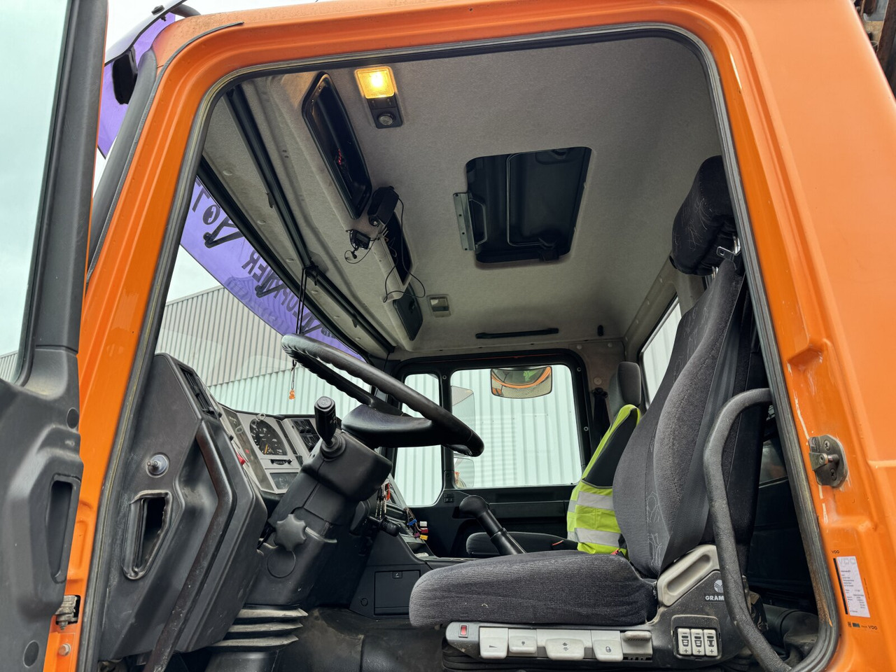 MAN 18.255 MAK 4x4 BB 18.255 MAK 4x4 BB, Kran Atlas AK 85.1 A1 - Podvozek s kabinou, Auto s hydraulickou rukou: obrázek 3 MAN 18.255 MAK 4x4 BB 18.255 MAK 4x4 BB, Kran Atlas AK 85.1 A1 - Podvozek s kabinou, Auto s hydraulickou rukou: obrázek 3