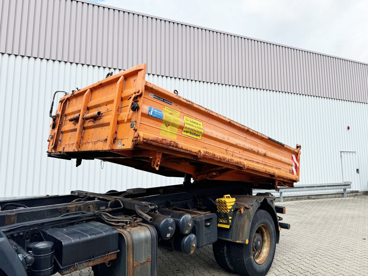 MAN LE 18.280 4X4 BB LE 18.280 4X4 BB, Winterdienstausstattung, Grüne Plakette - Sklápěč, Auto s hydraulickou rukou: obrázek 4 MAN LE 18.280 4X4 BB LE 18.280 4X4 BB, Winterdienstausstattung, Grüne Plakette - Sklápěč, Auto s hydraulickou rukou: obrázek 4