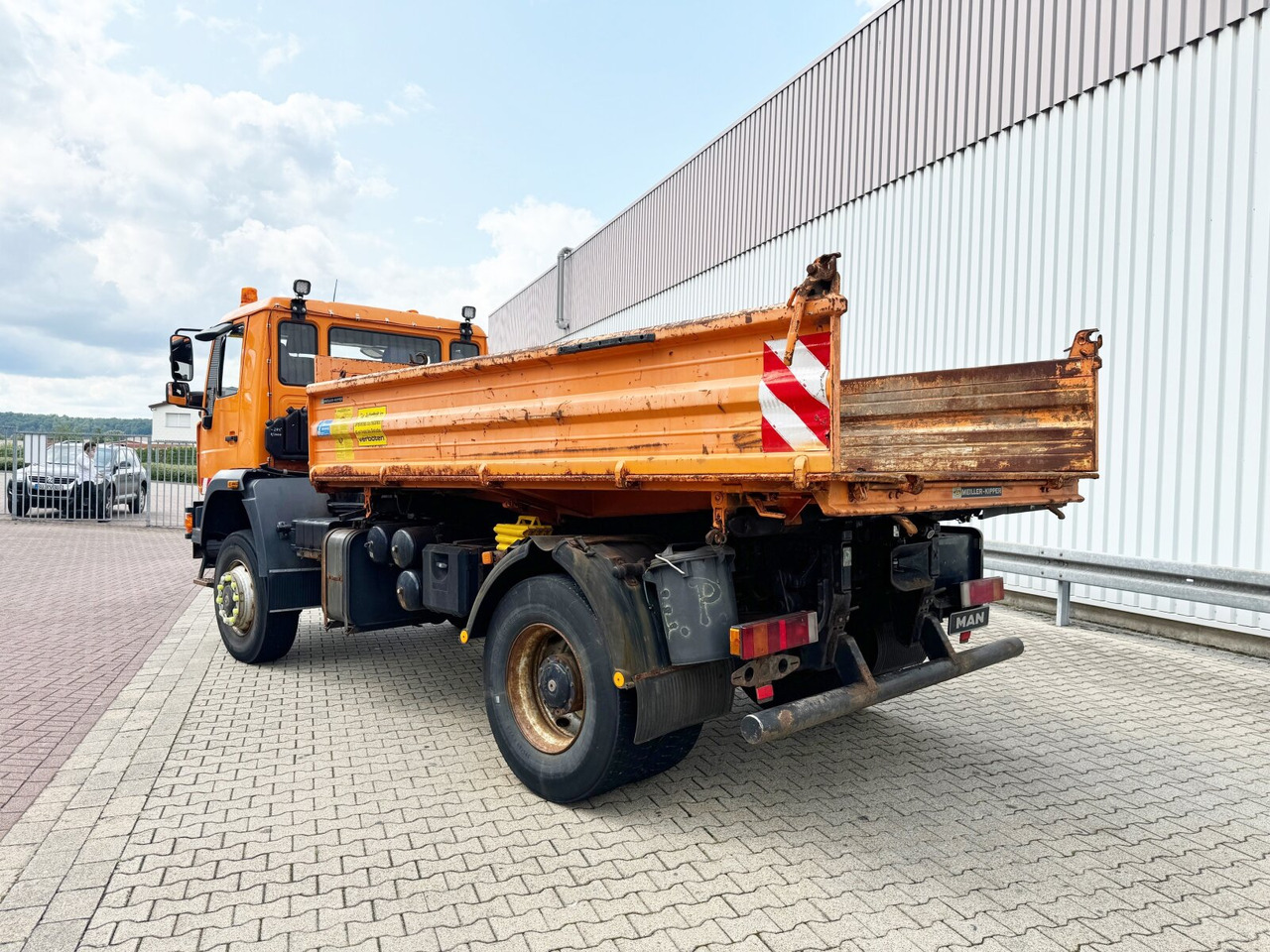 MAN LE 18.280 4X4 BB LE 18.280 4X4 BB, Winterdienstausstattung, Grüne Plakette - Sklápěč, Auto s hydraulickou rukou: obrázek 2 MAN LE 18.280 4X4 BB LE 18.280 4X4 BB, Winterdienstausstattung, Grüne Plakette - Sklápěč, Auto s hydraulickou rukou: obrázek 2