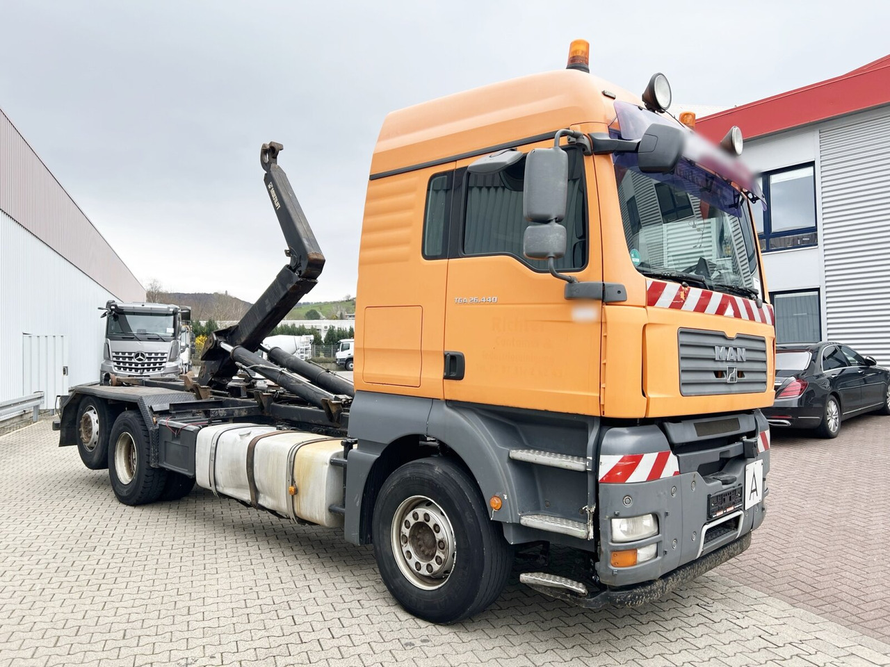 Interior photo 1: MAN TGA 26.440 6X2-2 BL TGA 26.440 6X2-2 BL, Liftachse leasing MAN TGA 26.440 6X2-2 BL TGA 26.440 6X2-2 BL, Liftachse
