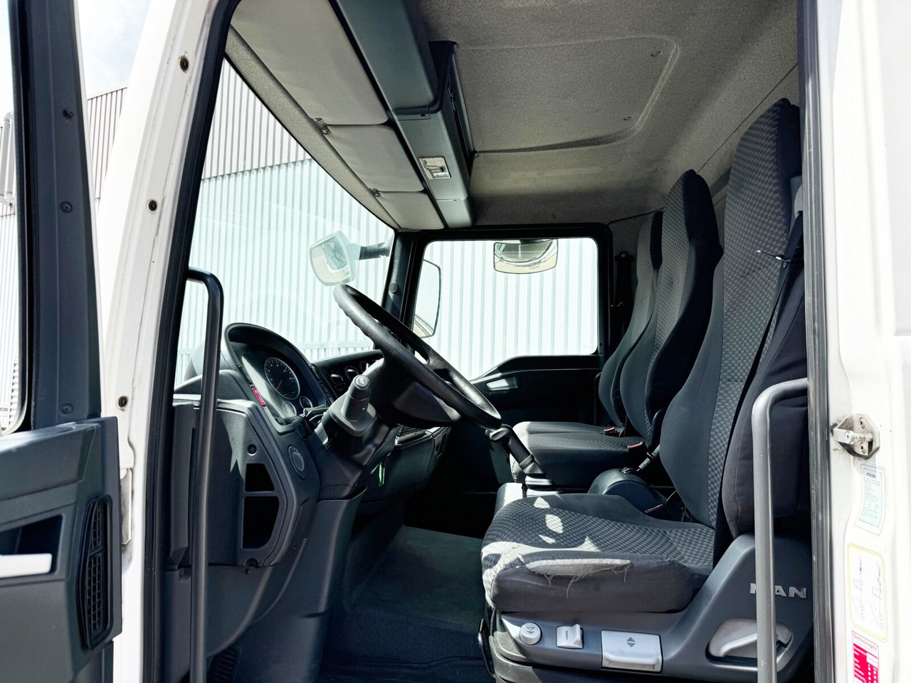 MAN TGL 7.150 4x2 BB TGL 7.150 4x2 BB mit LBW MBB (BJ. 2019) - Nákladní automobil valníkový/ Plošinový: obrázek 3 MAN TGL 7.150 4x2 BB TGL 7.150 4x2 BB mit LBW MBB (BJ. 2019) - Nákladní automobil valníkový/ Plošinový: obrázek 3