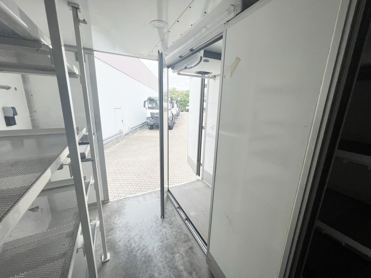 MAN TGL 8.180 4x2 BL TGL 8.180 4x2 BL, Kühlkoffer, Carrier Supra 850Mi - Chladírenský nákladní automobil: obrázek 3 MAN TGL 8.180 4x2 BL TGL 8.180 4x2 BL, Kühlkoffer, Carrier Supra 850Mi - Chladírenský nákladní automobil: obrázek 3