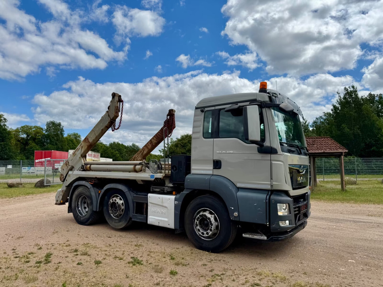 MAN TGS 26.420 6X2/4 BL TGS 26.420 6X2/4 BL, Lenk-/Liftachse, Tele-Absetzer, Funk - Ramenový nosič kontajnerov: obrázek 1 MAN TGS 26.420 6X2/4 BL TGS 26.420 6X2/4 BL, Lenk-/Liftachse, Tele-Absetzer, Funk - Ramenový nosič kontajnerov: obrázek 1