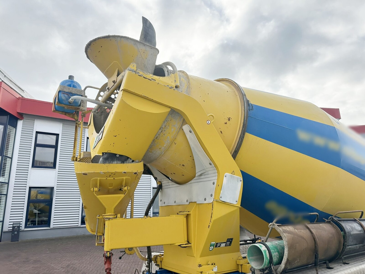 MAN TGS 32.400 8X4 BB TGS 32.400 8x4 BB, Stetter ca. 9m³ - Autodomíchávač: obrázek 3 MAN TGS 32.400 8X4 BB TGS 32.400 8x4 BB, Stetter ca. 9m³ - Autodomíchávač: obrázek 3