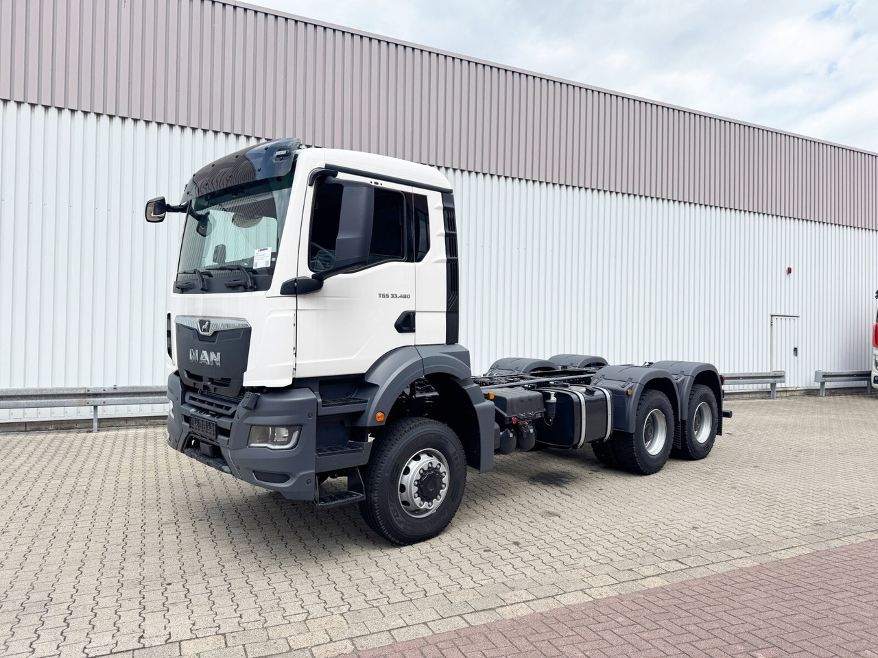 MAN TGS 33.480 6x6 BB CH TGS 33.480 6x6 BB CH, Hohe Bauart, Nebenantrieb - Podvozek s kabinou: obrázek 1 MAN TGS 33.480 6x6 BB CH TGS 33.480 6x6 BB CH, Hohe Bauart, Nebenantrieb - Podvozek s kabinou: obrázek 1