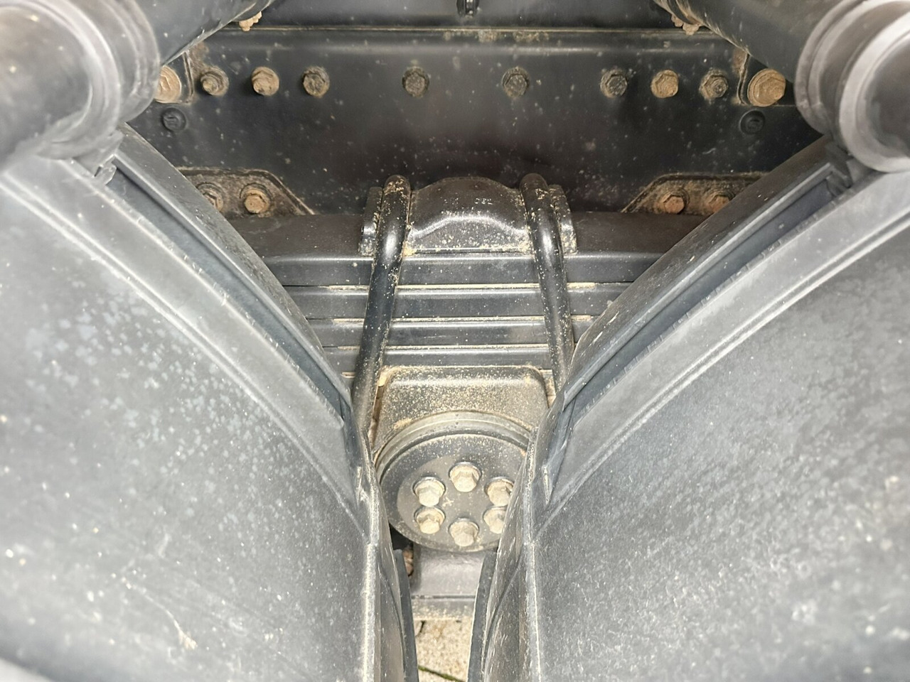 MAN TGS 35.460 8X4 BB TGS 35.460 8X4 BB, Meiller Bordmatik, Rollplane, 13m³ - Sklápěč: obrázek 5 MAN TGS 35.460 8X4 BB TGS 35.460 8X4 BB, Meiller Bordmatik, Rollplane, 13m³ - Sklápěč: obrázek 5