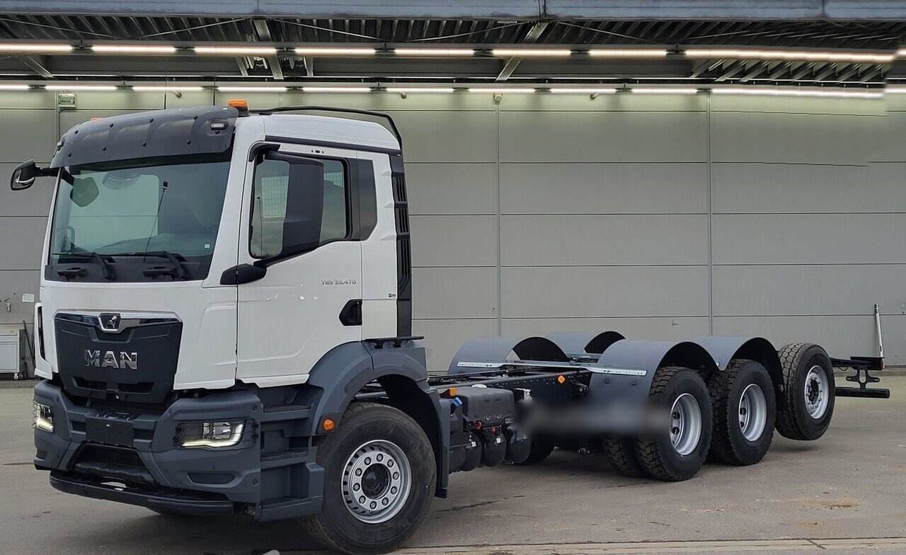 MAN TGS 35.470 8x4-4 BL TGS 35.470 8x4-4 BL, Lenk-/Liftachse, Navi, Nebenantrieb - Podvozek s kabinou: obrázek 1 MAN TGS 35.470 8x4-4 BL TGS 35.470 8x4-4 BL, Lenk-/Liftachse, Navi, Nebenantrieb - Podvozek s kabinou: obrázek 1