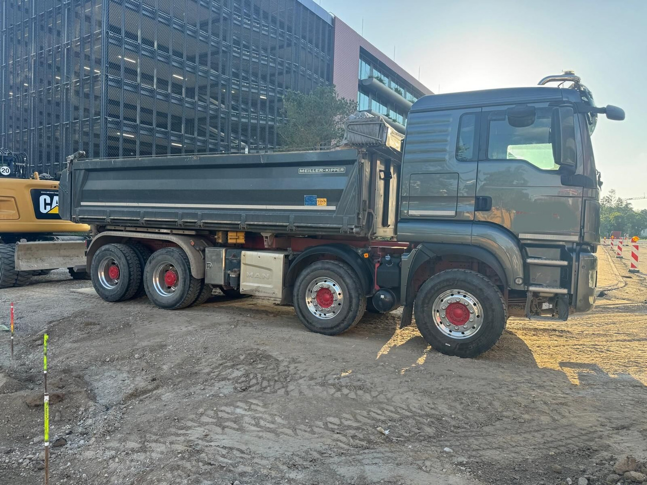 MAN TGS 35.510 8x4 BL TGS 35.510 8x4 BL, Bordmatik - Dampr: obrázek 4 MAN TGS 35.510 8x4 BL TGS 35.510 8x4 BL, Bordmatik - Dampr: obrázek 4