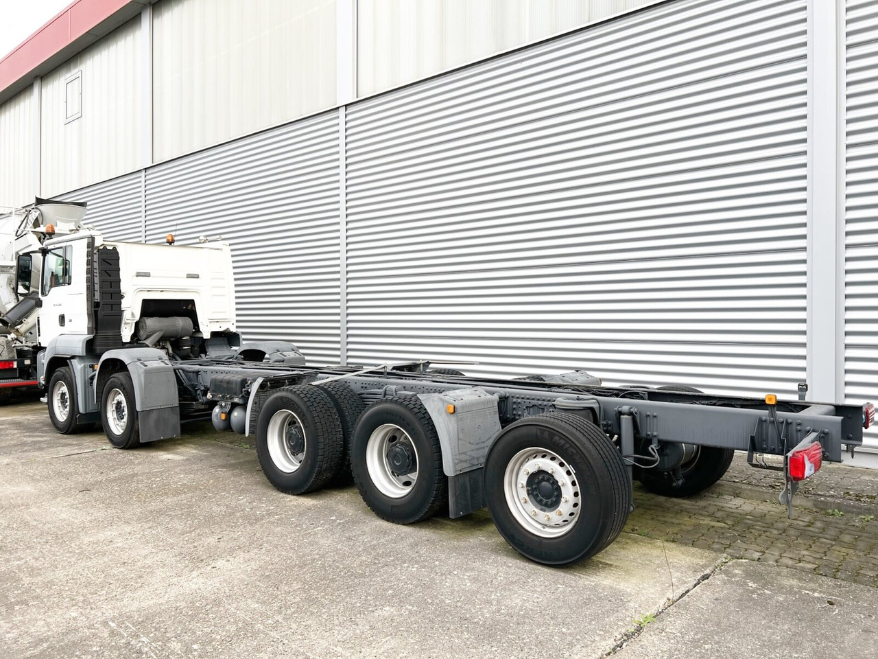 Nový Podvozek s kabinou MAN TGS 50.480BB 10x4 Retarder TGS 50.480BB 10x4 Retarder, 3-f.NA: obrázek 12 Nový Podvozek s kabinou MAN TGS 50.480BB 10x4 Retarder TGS 50.480BB 10x4 Retarder, 3-f.NA: obrázek 12