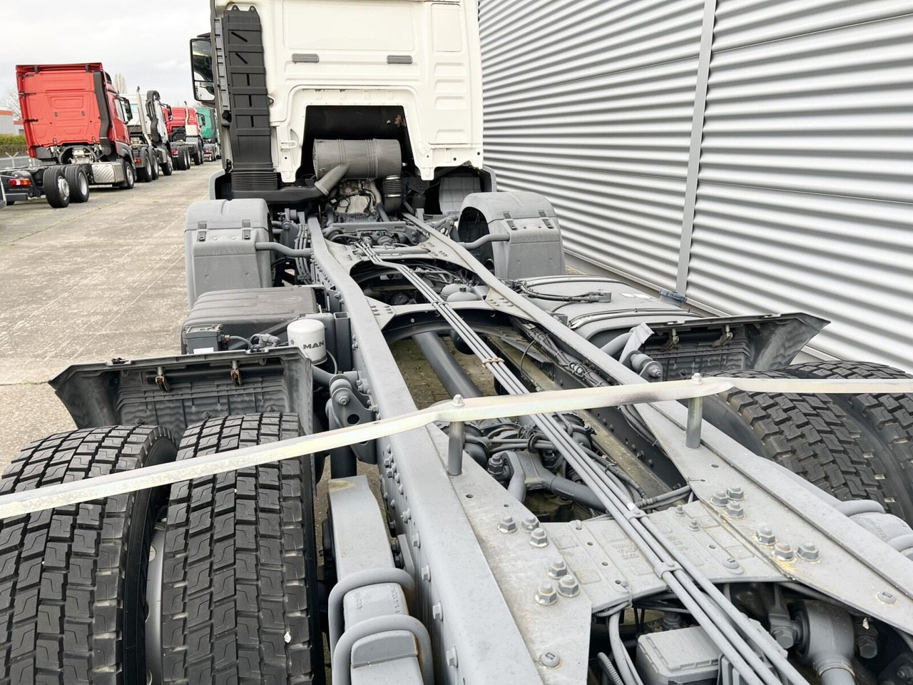 MAN TGS 50.480BB 10x4 Retarder TGS 50.480BB 10x4 Retarder, 3-f.NA - Podvozek s kabinou: obrázek 2 MAN TGS 50.480BB 10x4 Retarder TGS 50.480BB 10x4 Retarder, 3-f.NA - Podvozek s kabinou: obrázek 2