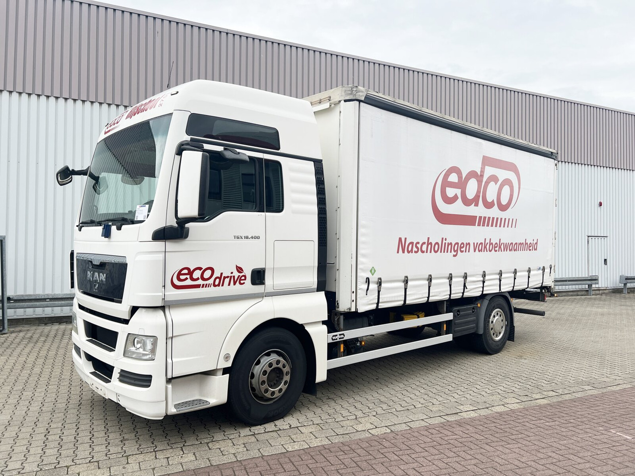 MAN TGX 18.400 4X2 BL TGX 18.400 4X2 BL, Fahrschule, 2x AHK, 6 Sitzer - Nákladní automobil valníkový/ Plošinový: obrázek 1 MAN TGX 18.400 4X2 BL TGX 18.400 4X2 BL, Fahrschule, 2x AHK, 6 Sitzer - Nákladní automobil valníkový/ Plošinový: obrázek 1