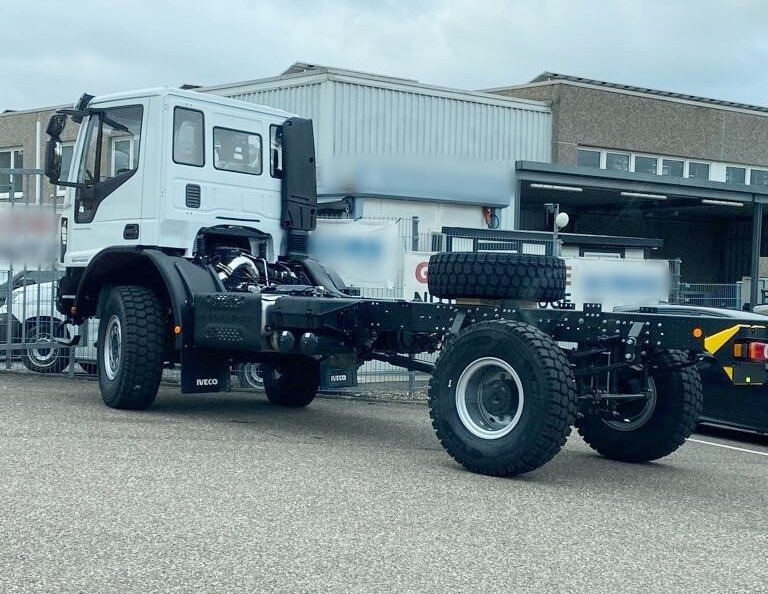 Nový Podvozek s kabinou ML150E25WS 4x4 ML150E25WS 4x4, Einzelbereifung, 4x VORNANDEN!: obrázek 12
