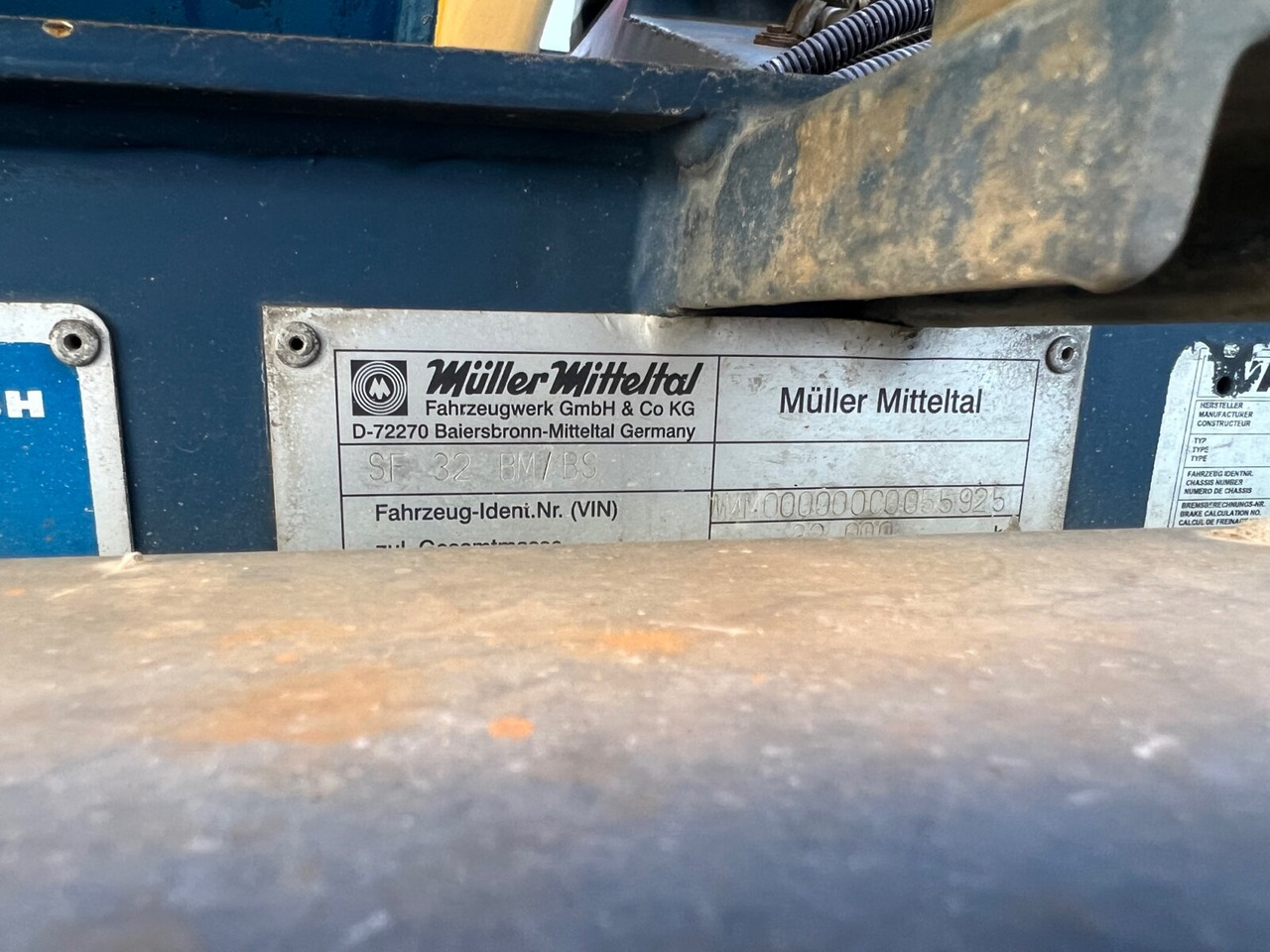 MÜLLER MITTELTAL SF 32 BM/BS mit LIEBHERR Betonmischer ca. 10m³ MÜLLER MITTELTAL SF 32 BM/BS mit LIEBHERR Betonmischer ca. 10m³, Liftachse - Návěs domíchávač: obrázek 3 MÜLLER MITTELTAL SF 32 BM/BS mit LIEBHERR Betonmischer ca. 10m³ MÜLLER MITTELTAL SF 32 BM/BS mit LIEBHERR Betonmischer ca. 10m³, Liftachse - Návěs domíchávač: obrázek 3