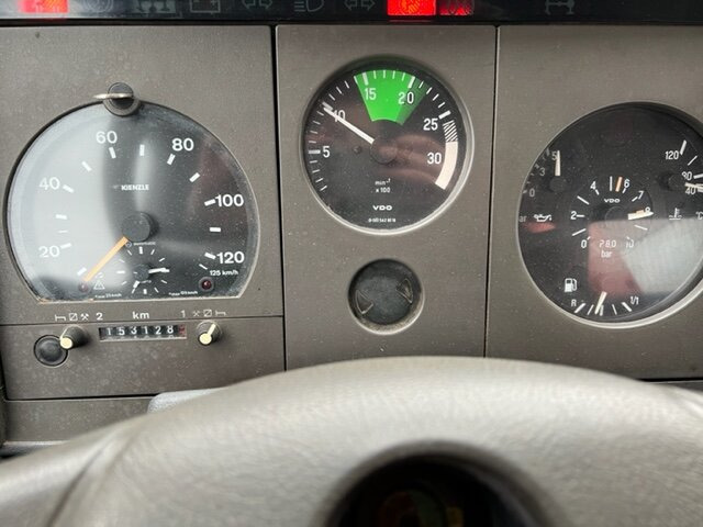 Mercedes-Benz 811 K 4x2 811 K 4x2 - Sklápěč: obrázek 3 Mercedes-Benz 811 K 4x2 811 K 4x2 - Sklápěč: obrázek 3