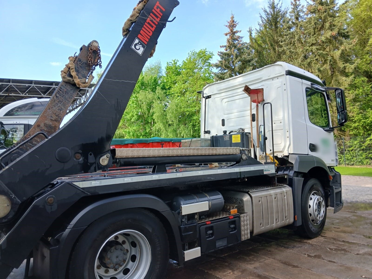Mercedes-Benz Actros 1832 L 4x2 Actros 1832 L 4x2, Navi, MultimediaCockpit, Funk - Ramenový nosič kontajnerov: obrázek 2 Mercedes-Benz Actros 1832 L 4x2 Actros 1832 L 4x2, Navi, MultimediaCockpit, Funk - Ramenový nosič kontajnerov: obrázek 2