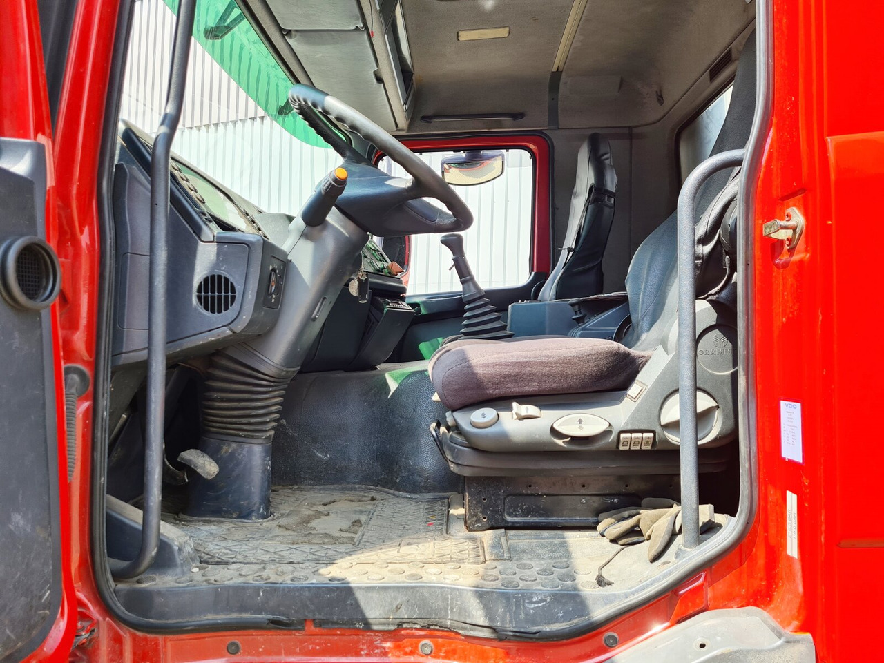 Mercedes-Benz Actros 1835 K 4x2 Actros 1835 K 4x2 - Podvozek s kabinou: obrázek 3 Mercedes-Benz Actros 1835 K 4x2 Actros 1835 K 4x2 - Podvozek s kabinou: obrázek 3