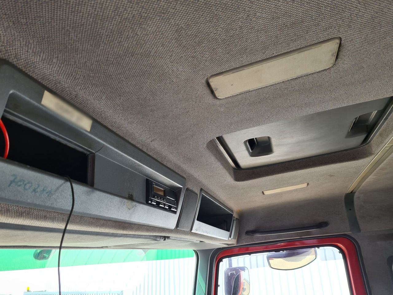 Mercedes-Benz Actros 1835 K 4x2 Actros 1835 K 4x2 - Podvozek s kabinou: obrázek 5 Mercedes-Benz Actros 1835 K 4x2 Actros 1835 K 4x2 - Podvozek s kabinou: obrázek 5