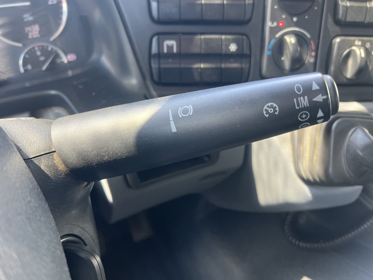 Mercedes-Benz Actros 2032 LA 4x4 Actros 2032 LA 4x4/ Rdstand 3.600 mm - Podvozek s kabinou: obrázek 2 Mercedes-Benz Actros 2032 LA 4x4 Actros 2032 LA 4x4/ Rdstand 3.600 mm - Podvozek s kabinou: obrázek 2