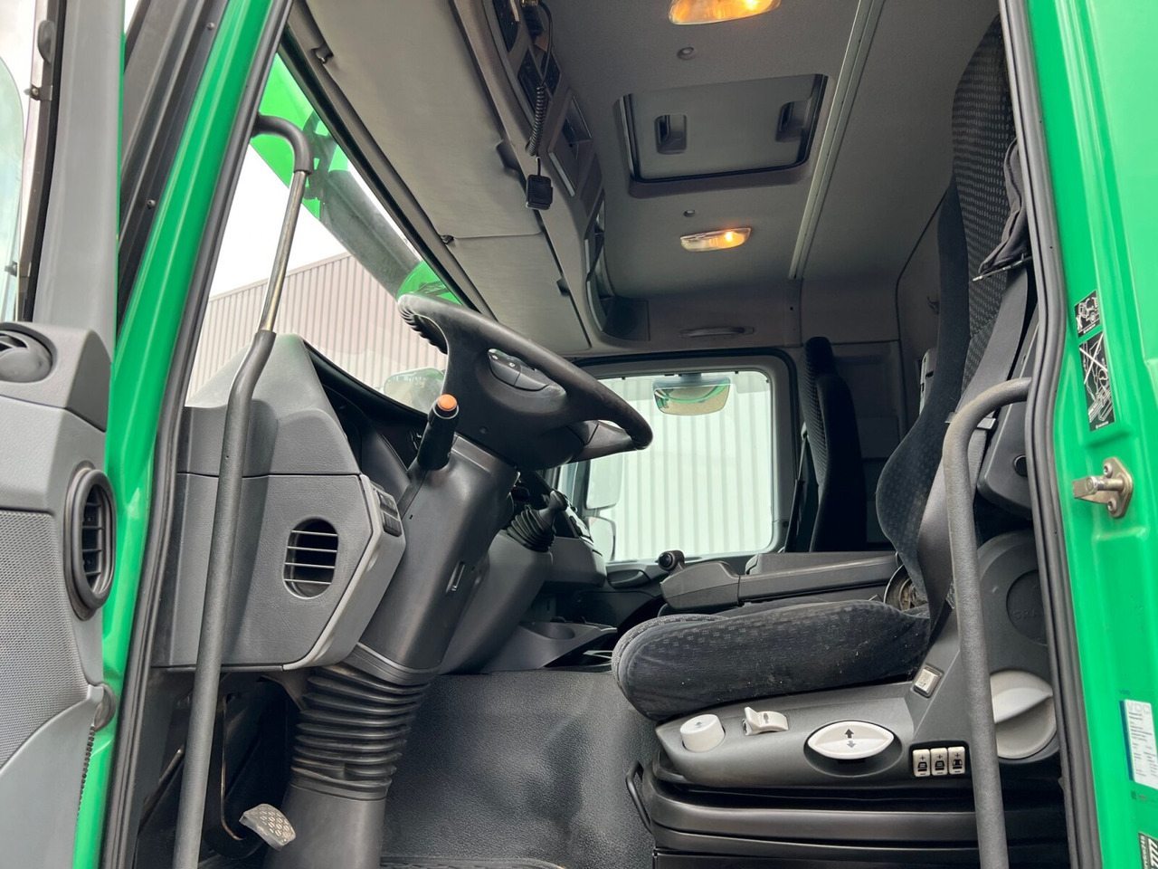 Mercedes-Benz Actros 2544 L 6x2 Actros 2544 L 6x2, Retarder, Lenkachse, Heckkran HMF 3000-K5 + Jip, Funk - Auto s hydraulickou rukou, Nákladní automobil valníkový/ Plošinový: obrázek 5 Mercedes-Benz Actros 2544 L 6x2 Actros 2544 L 6x2, Retarder, Lenkachse, Heckkran HMF 3000-K5 + Jip, Funk - Auto s hydraulickou rukou, Nákladní automobil valníkový/ Plošinový: obrázek 5
