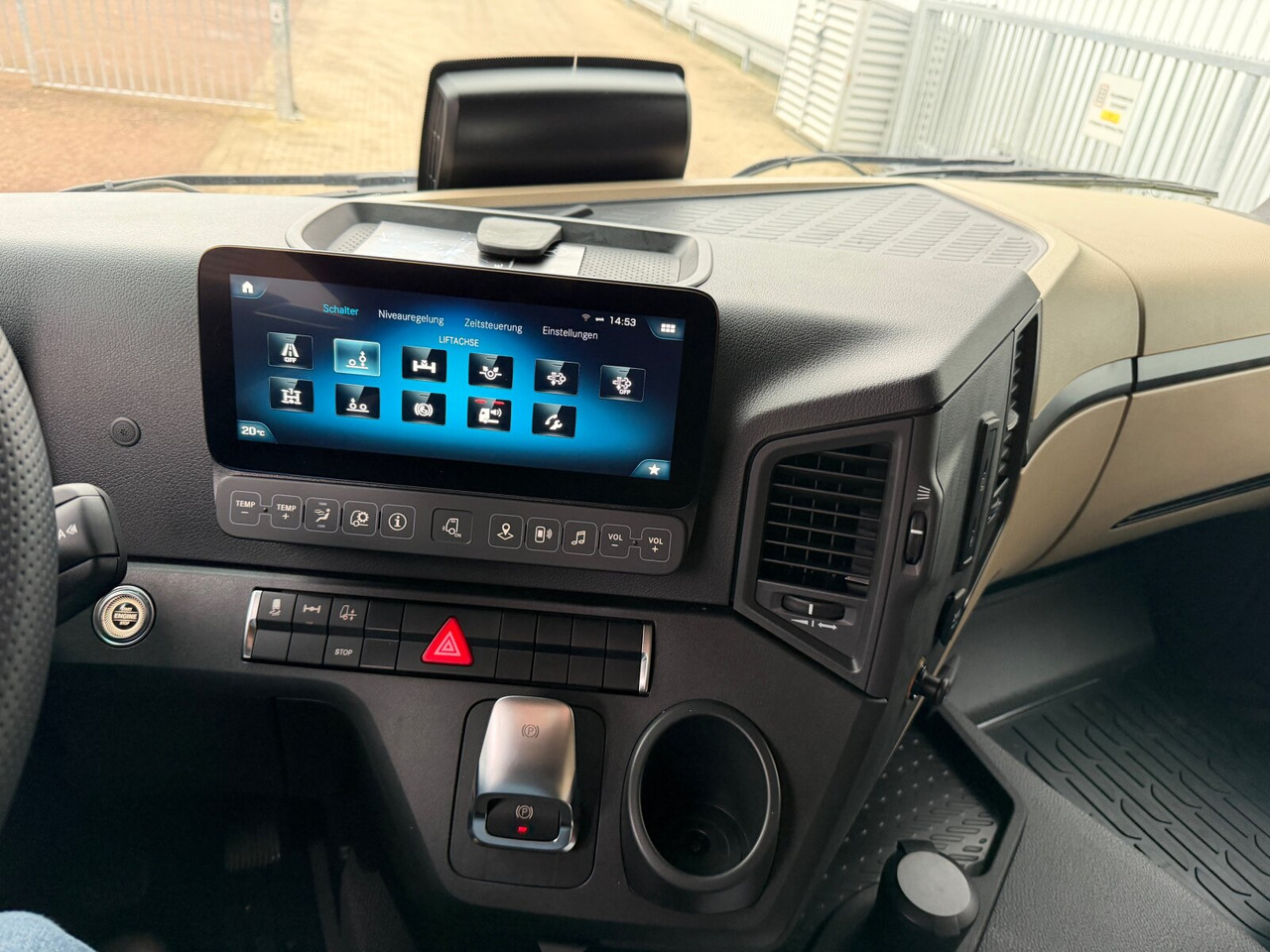 Mercedes-Benz Actros 2546 L 6x2 Actros 2546 L 6x2, Retarder, Lenk-/Liftachse, MultimediaCockpit, StreamSpace - Podvozek s kabinou: obrázek 3 Mercedes-Benz Actros 2546 L 6x2 Actros 2546 L 6x2, Retarder, Lenk-/Liftachse, MultimediaCockpit, StreamSpace - Podvozek s kabinou: obrázek 3