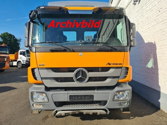 Mercedes-Benz Actros 2551 L 6x2 Actros 2551L/6x2, Lenk-Liftachse V 8 Motor - Podvozek s kabinou: obrázek 2 Mercedes-Benz Actros 2551 L 6x2 Actros 2551L/6x2, Lenk-Liftachse V 8 Motor - Podvozek s kabinou: obrázek 2
