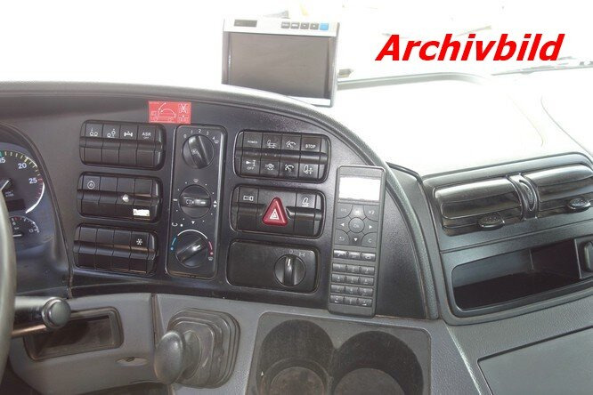 Mercedes-Benz Actros 2551 L 6x2 Actros 2551L/6x2, Lenk-Liftachse V 8 Motor - Podvozek s kabinou: obrázek 4 Mercedes-Benz Actros 2551 L 6x2 Actros 2551L/6x2, Lenk-Liftachse V 8 Motor - Podvozek s kabinou: obrázek 4